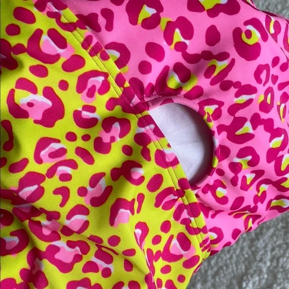 Cat & Jack Leopard Print Swimsuit Size 6/7 Girls Pink and Yellow - Picture 8 of 8